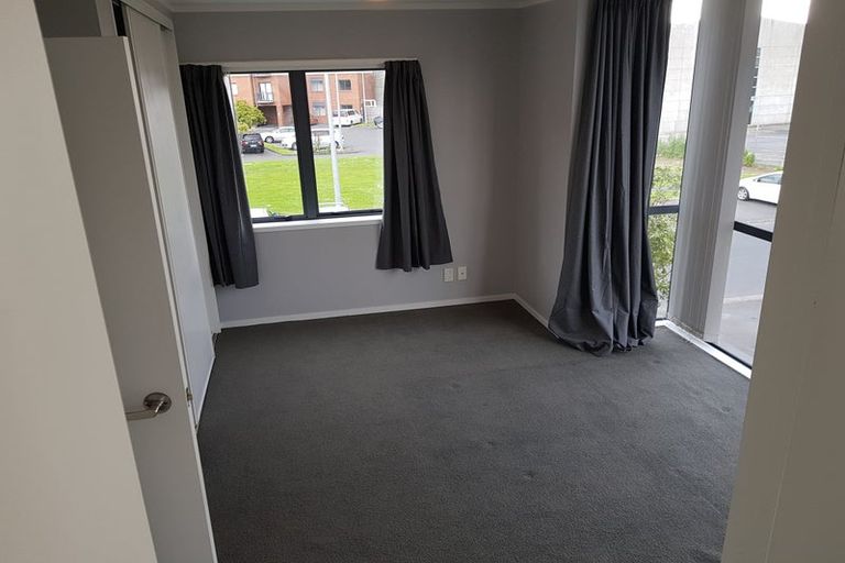 Photo of property in 1a/8 Crown Lynn Place, New Lynn, Auckland, 0600