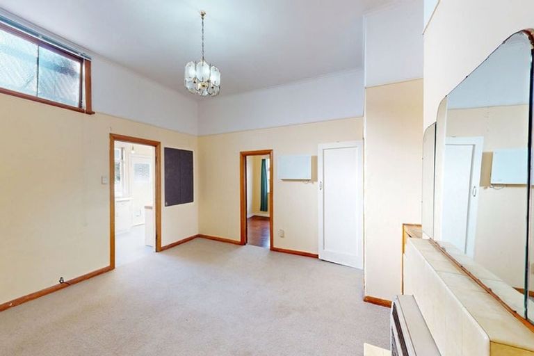 Photo of property in 23 Wilson Street, Newtown, Wellington, 6021