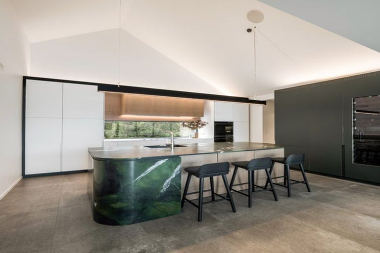 Photo of property in 109 Main Road, Governors Bay, Lyttelton, 8971