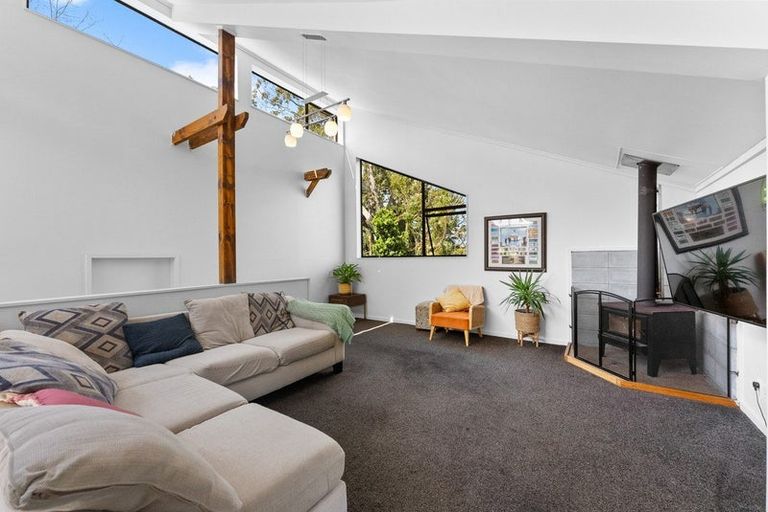 Photo of property in 18b Mayfair Place, Westown, New Plymouth, 4310