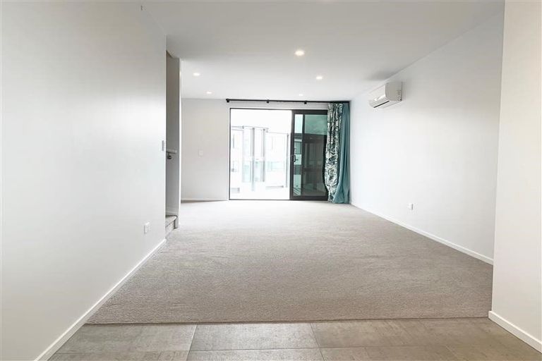 Photo of property in 7 Settlers Avenue, Hobsonville, Auckland, 0618