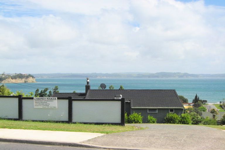 Photo of property in 964 Whangaparaoa Road, Manly, Whangaparaoa, 0930
