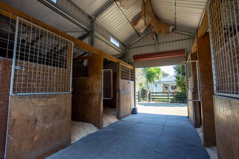 Photo of property in 103 Lincoln Road, Carterton, 5713