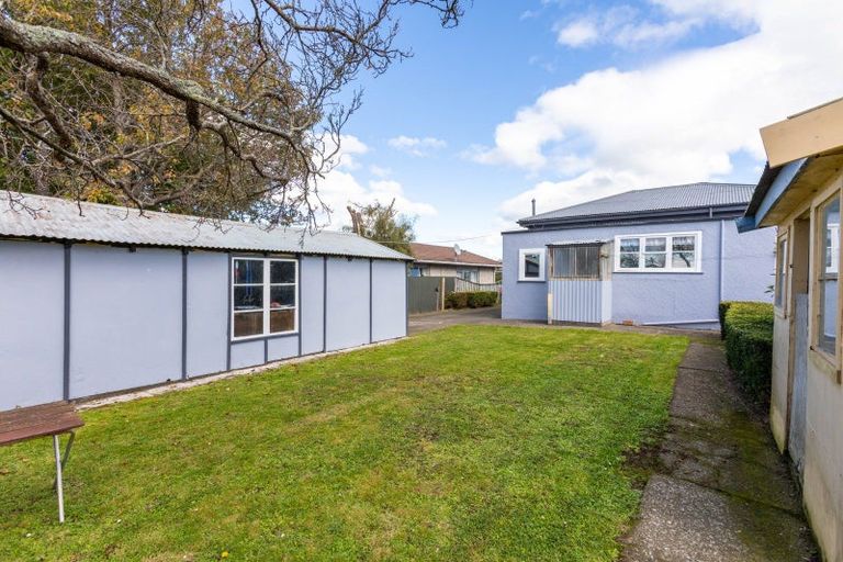 Photo of property in 10 Seddon Street, Dannevirke, 4930