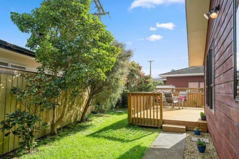 Photo of property in 3/8 Hewer Crescent, Naenae, Lower Hutt, 5011