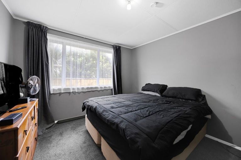 Photo of property in 18 Whitcombe Road, Opunake, 4616