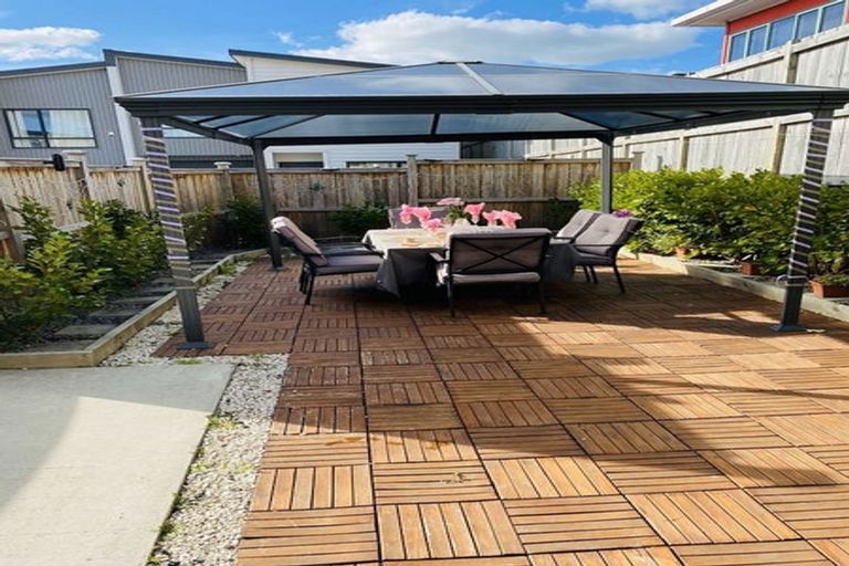 Photo of property in 10 Sophie Lane, Henderson, Auckland, 0612