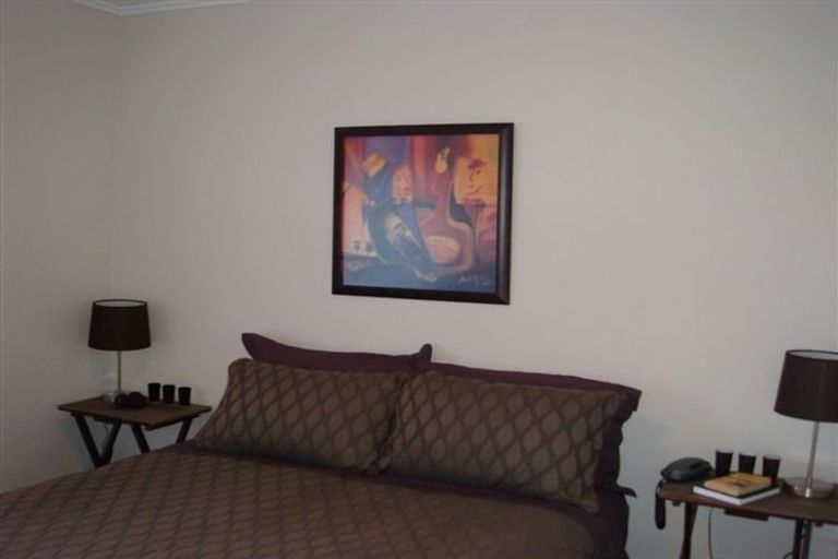 Photo of property in 1/49 Maungaraki Road, Korokoro, Lower Hutt, 5012