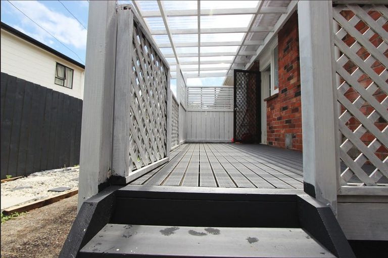 Photo of property in 65 Astley Avenue, New Lynn, Auckland, 0600