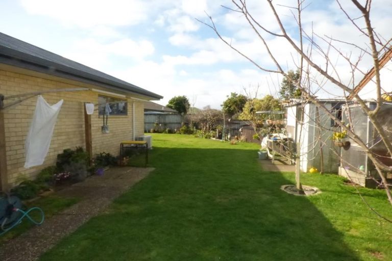 Photo of property in 14 Loveridge Place, Morrinsville, 3300