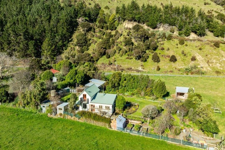 Photo of property in 1287 Okains Bay Road, Okains Bay, 7583