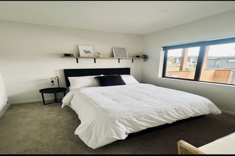 Photo of property in 6 Parenga Lane, Kumeu, 0810