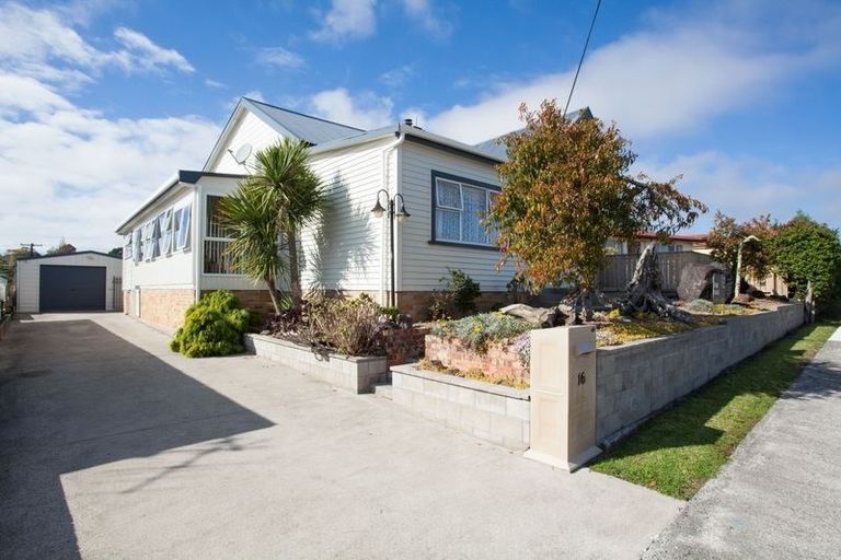 Photo of property in 16 Ralph Street, Huntly, 3700