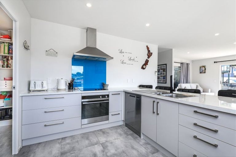 Photo of property in 15 Rimu Avenue, Huntly, 3700