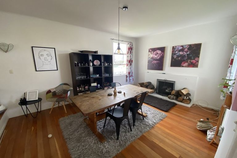 Photo of property in 86 Harrington Road, Henderson, Auckland, 0610