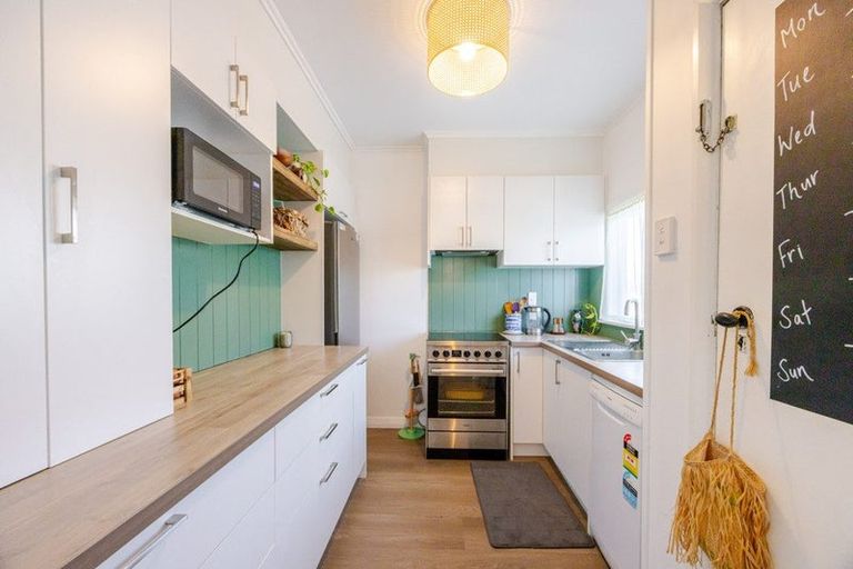 Photo of property in 714a Wavell Street, Akina, Hastings, 4122