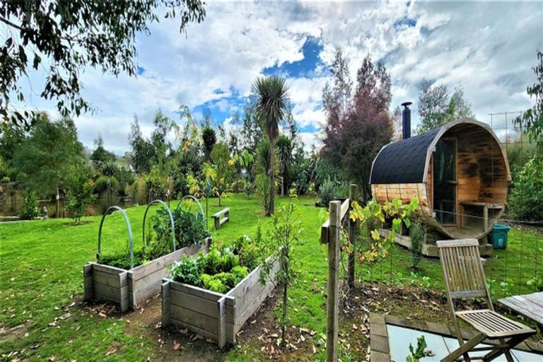 Photo of property in 2b Bibby Street, Waipawa, 4210