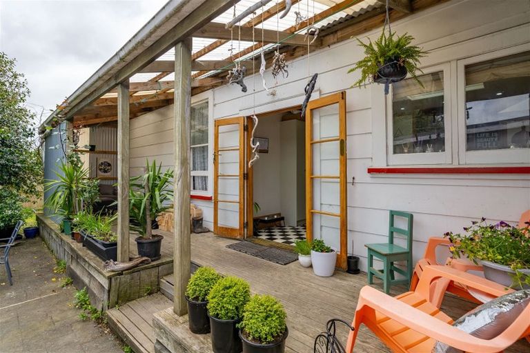 Photo of property in 75 Lincoln Road, Masterton, 5810