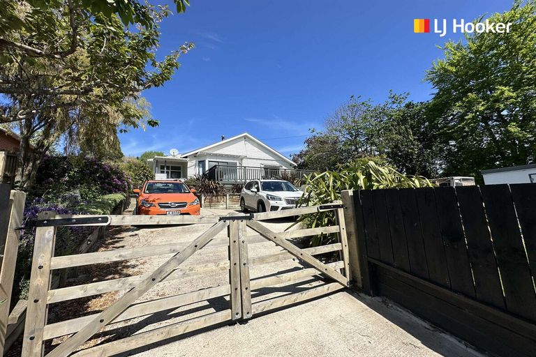 Photo of property in 128 Gladstone Road North, Mosgiel, 9024