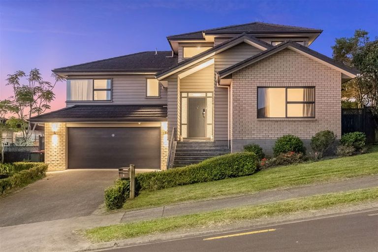 Photo of property in 6 Fairhill Place, Flat Bush, Auckland, 2016