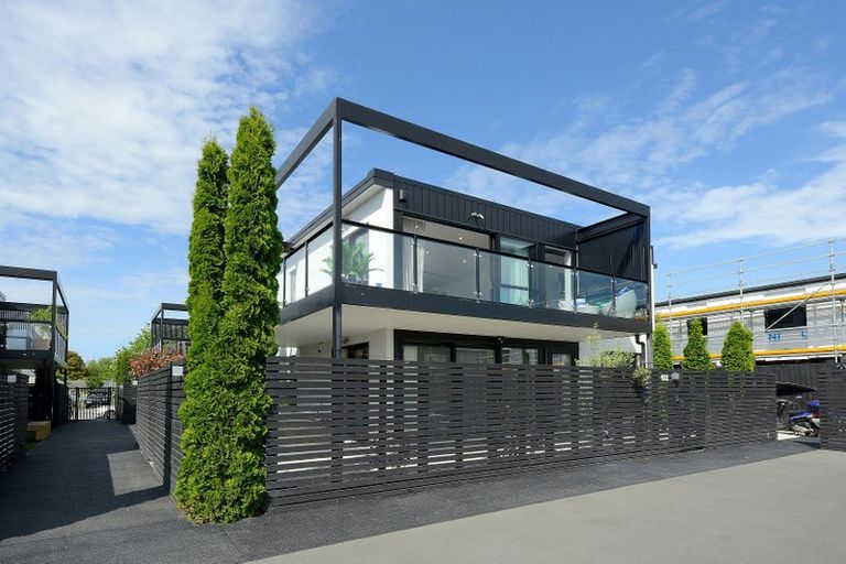 Photo of property in 4/275 Kilmore Street, Christchurch Central, Christchurch, 8011