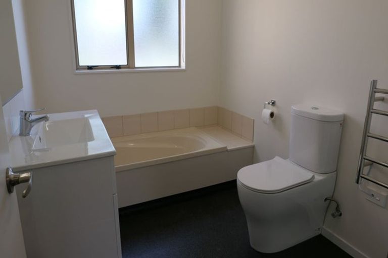 Photo of property in 3 Beachwater Grove, Paraparaumu Beach, Paraparaumu, 5032