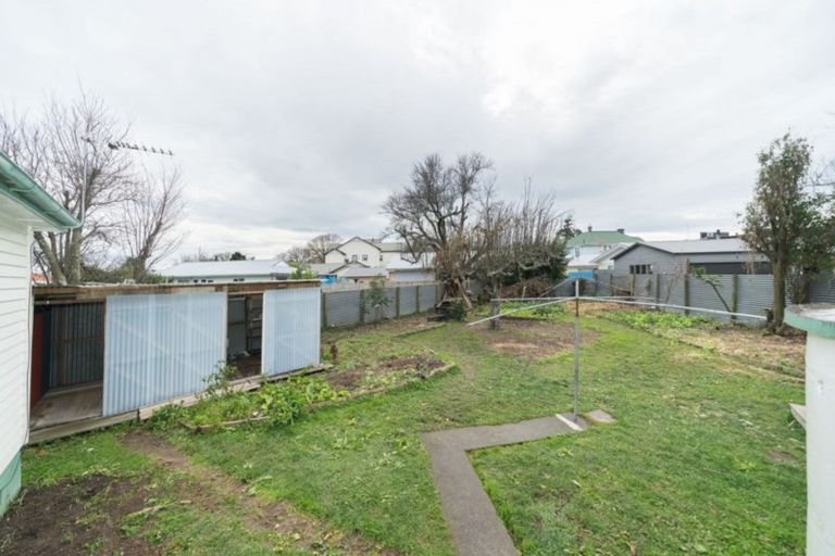Photo of property in 33 Moheke Avenue, Roslyn, Palmerston North, 4414