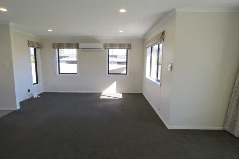 Photo of property in 65u4 Knighton Road, Hillcrest, Hamilton, 3216