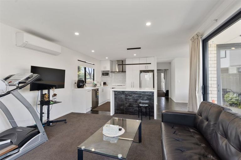 Photo of property in 144 Linwood Avenue, Linwood, Christchurch, 8011