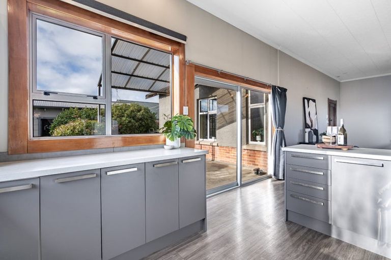 Photo of property in 100 Robertson Street, Richmond, Invercargill, 9810