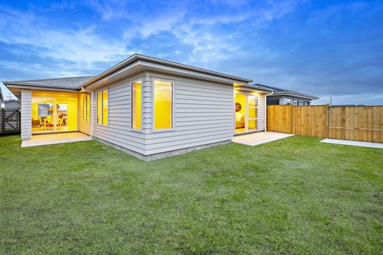 Photo of property in 34 Gum Spear Road, Takanini, 2112