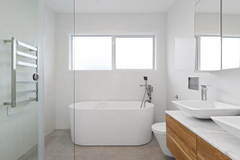 Photo of property in 1a Routly Avenue, Pukekohe, 2120