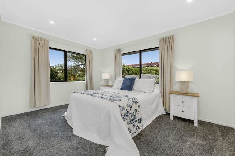 Photo of property in 3 Mimosa Place, Half Moon Bay, Auckland, 2012