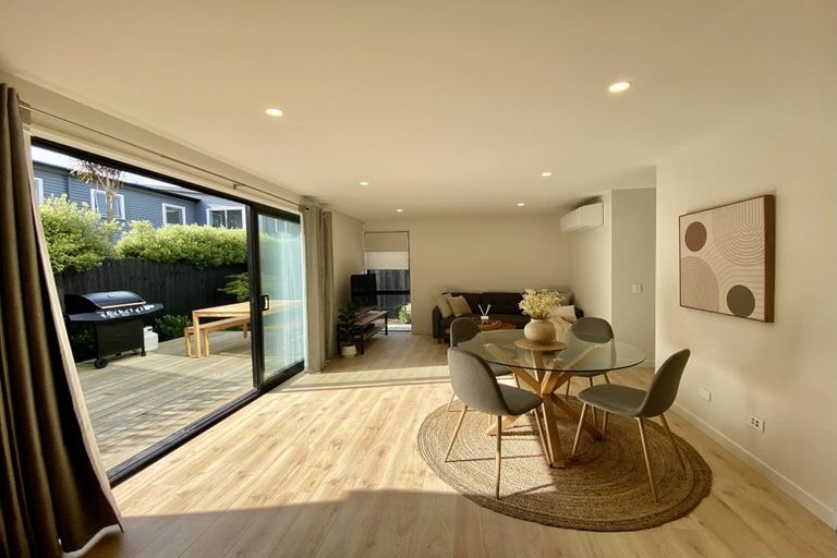 Photo of property in 2/51 Maxwell Street, Riccarton, Christchurch, 8041