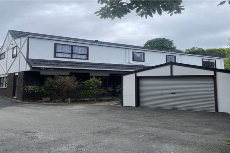 Photo of property in 75u3 Delhi Crescent, Khandallah, Wellington, 6035