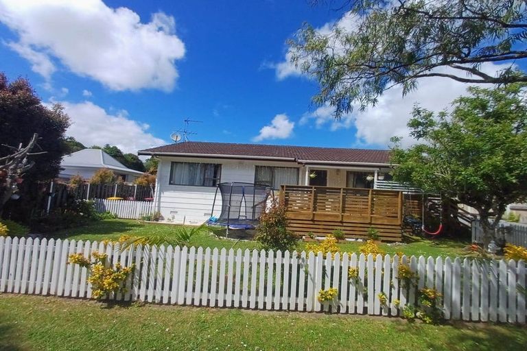 Photo of property in 21 Rapallo Place, Farm Cove, Auckland, 2012