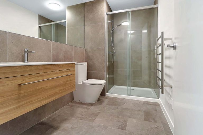 Photo of property in 67u3 Tiketike Way, Brooklyn, Wellington, 6021