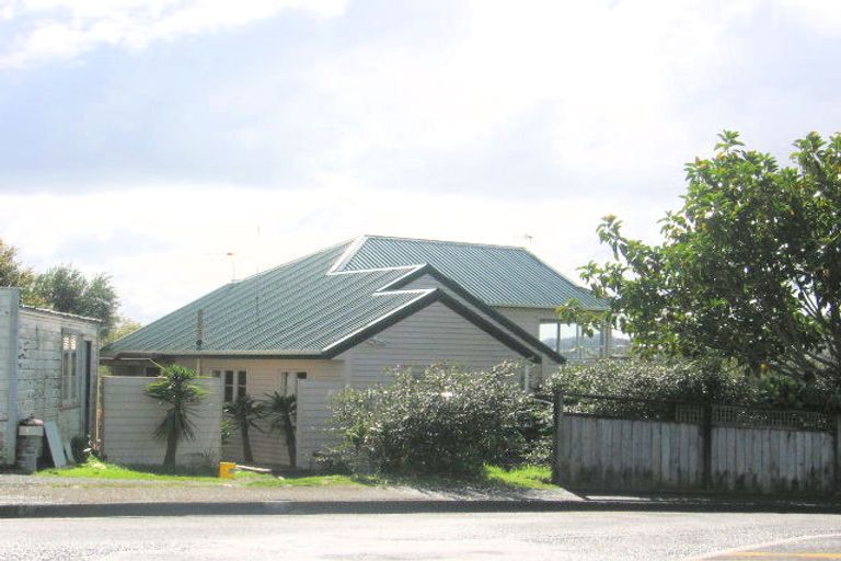 Photo of property in 1 Hill Street, Onerahi, Whangarei, 0110