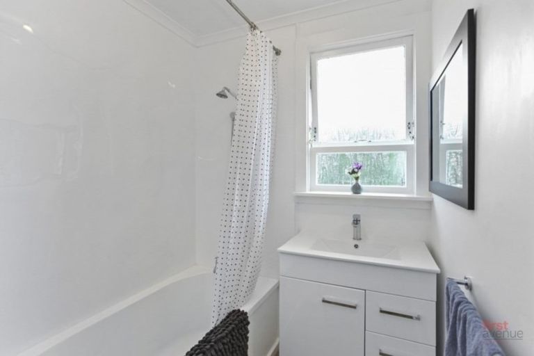 Photo of property in 396 Mairehau Road, Parklands, Christchurch, 8083