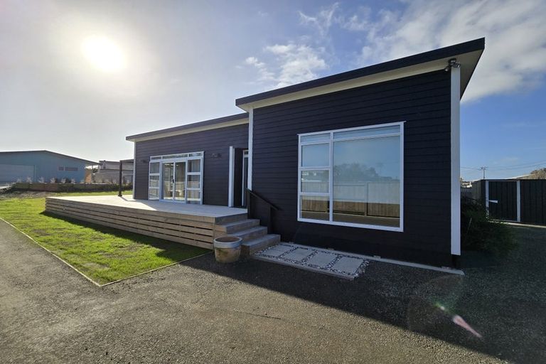 Photo of property in 13 Chaffey Street, Foxton Beach, Foxton, 4815