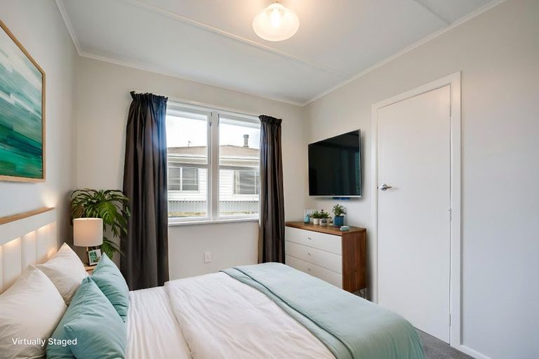 Photo of property in 1 James Foley Avenue, Pirimai, Napier, 4112