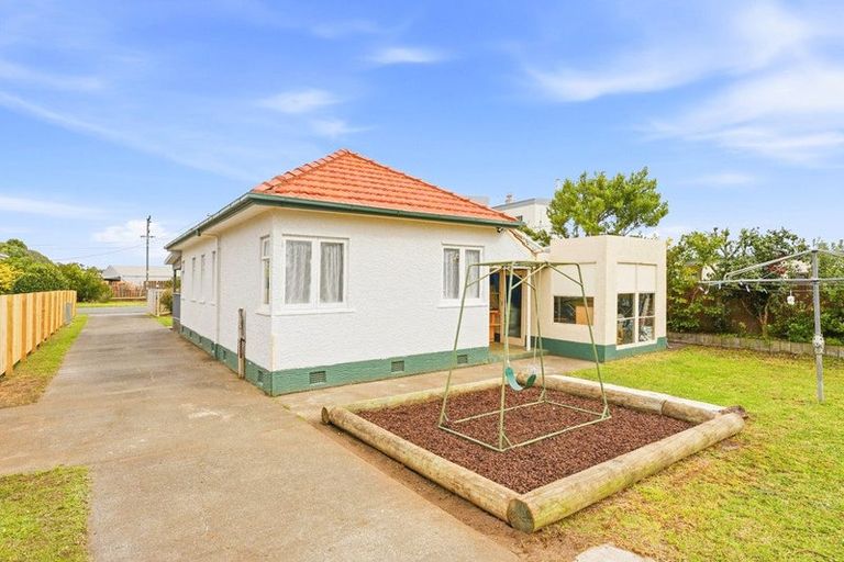 Photo of property in 230 Heads Road, Gonville, Whanganui, 4501