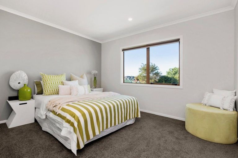 Photo of property in 2/10 Gazeley Avenue, Silverdale, Hamilton, 3216