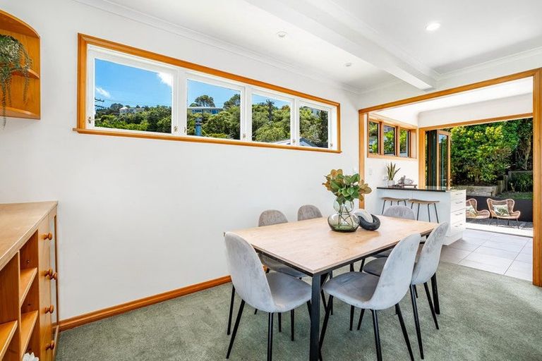 Photo of property in 45 Maungaraki Road, Korokoro, Lower Hutt, 5012
