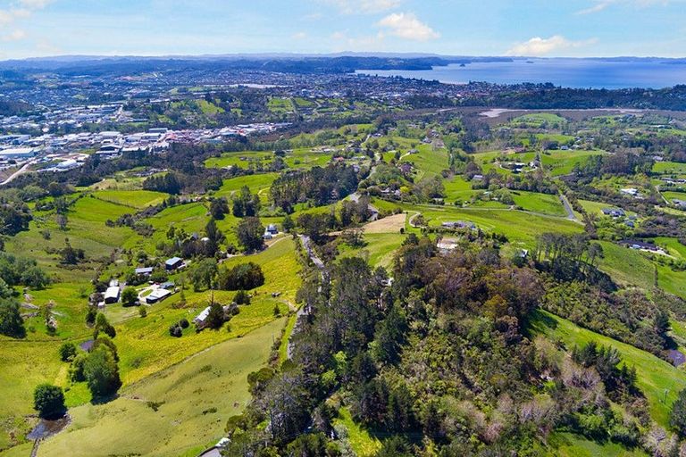 Photo of property in 182a Spur Road, Stillwater, Silverdale, 0993