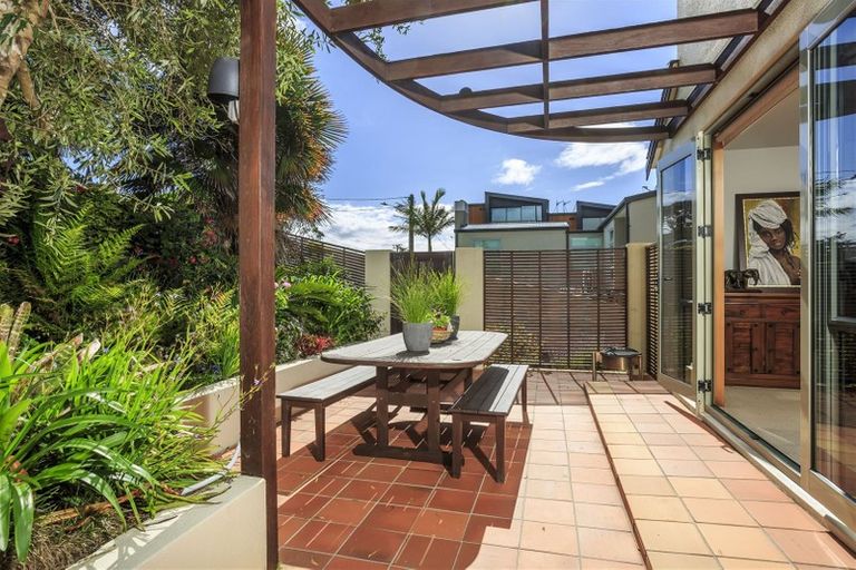 Photo of property in 14 Hastings Road, Mairangi Bay, Auckland, 0630