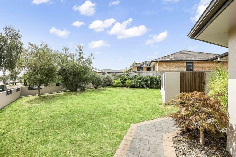 Photo of property in 15 Farleigh Close, Huntington, Hamilton, 3210