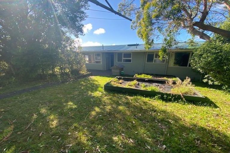 Photo of property in 8 Arapiko Street, Johnsonville, Wellington, 6037