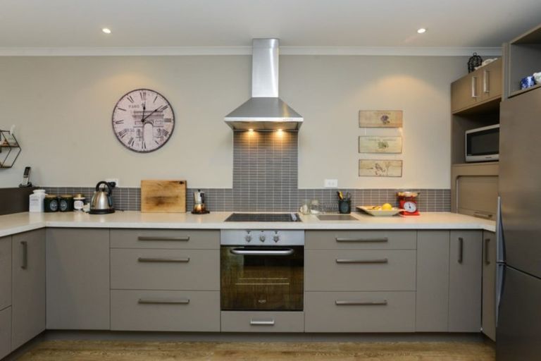Photo of property in 121 Arataki Road, Havelock North, 4130