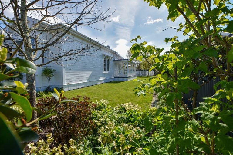 Photo of property in 12 Rhodes Street, Carterton, 5713